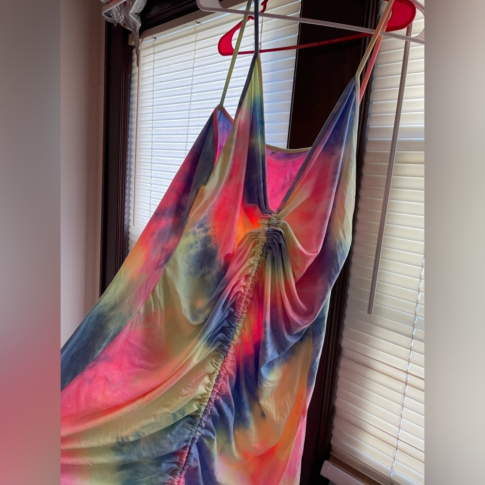 Adjustable, tie-dye dress